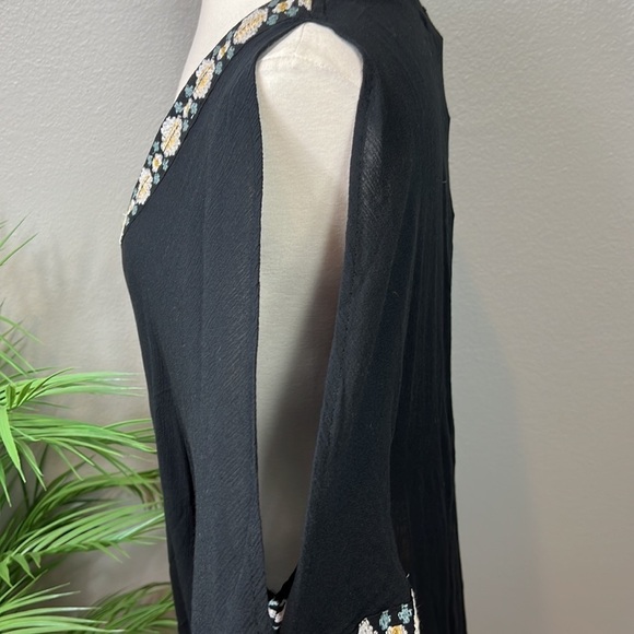 NWT O’Neill Frances Swim Cover Up Resort Beach Black XS Embroidered Macy’s - Picture 6 of 14